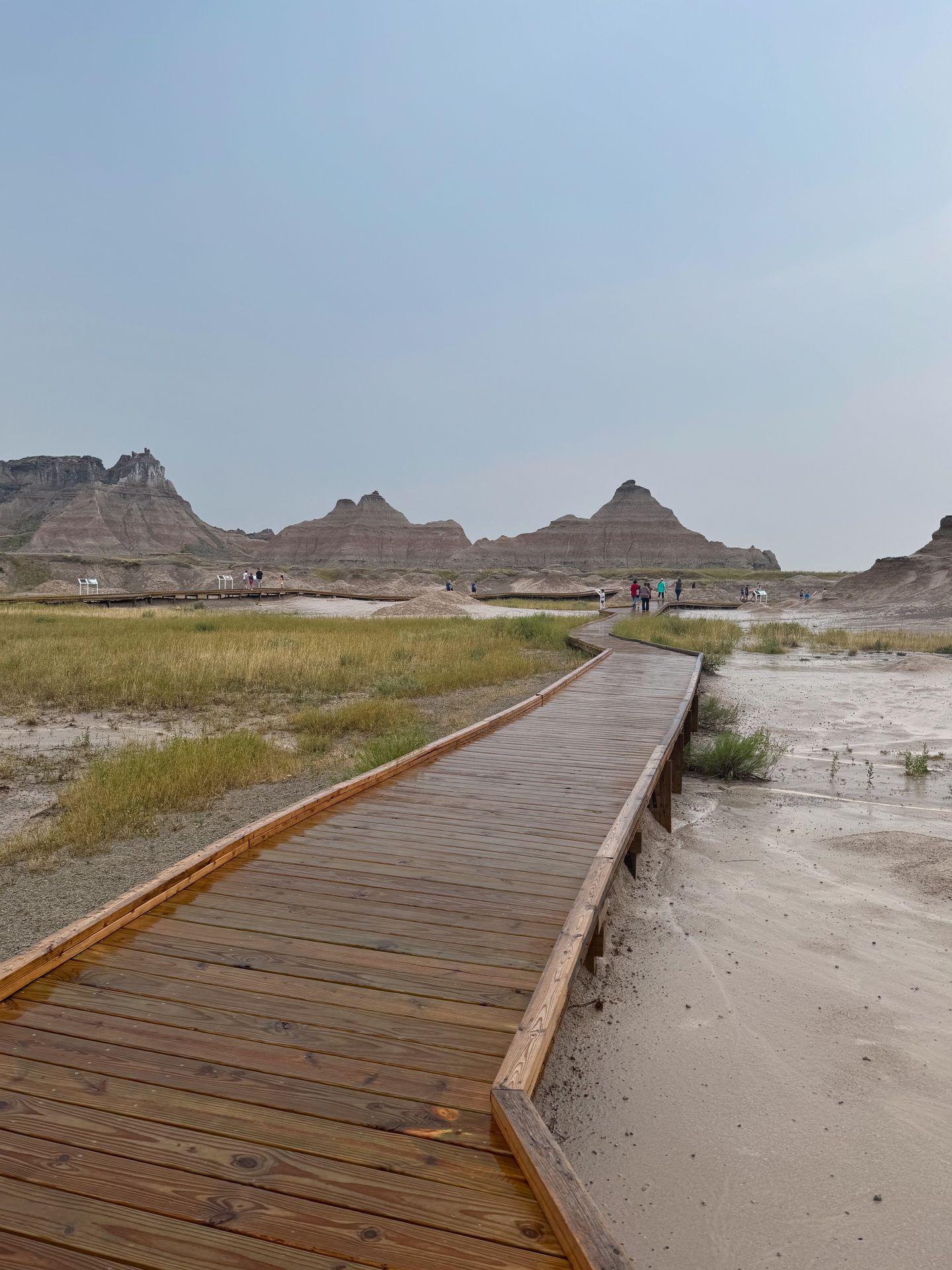 The wooden boardwalk at the Fossil Exhibit Trail in Badlands National Park